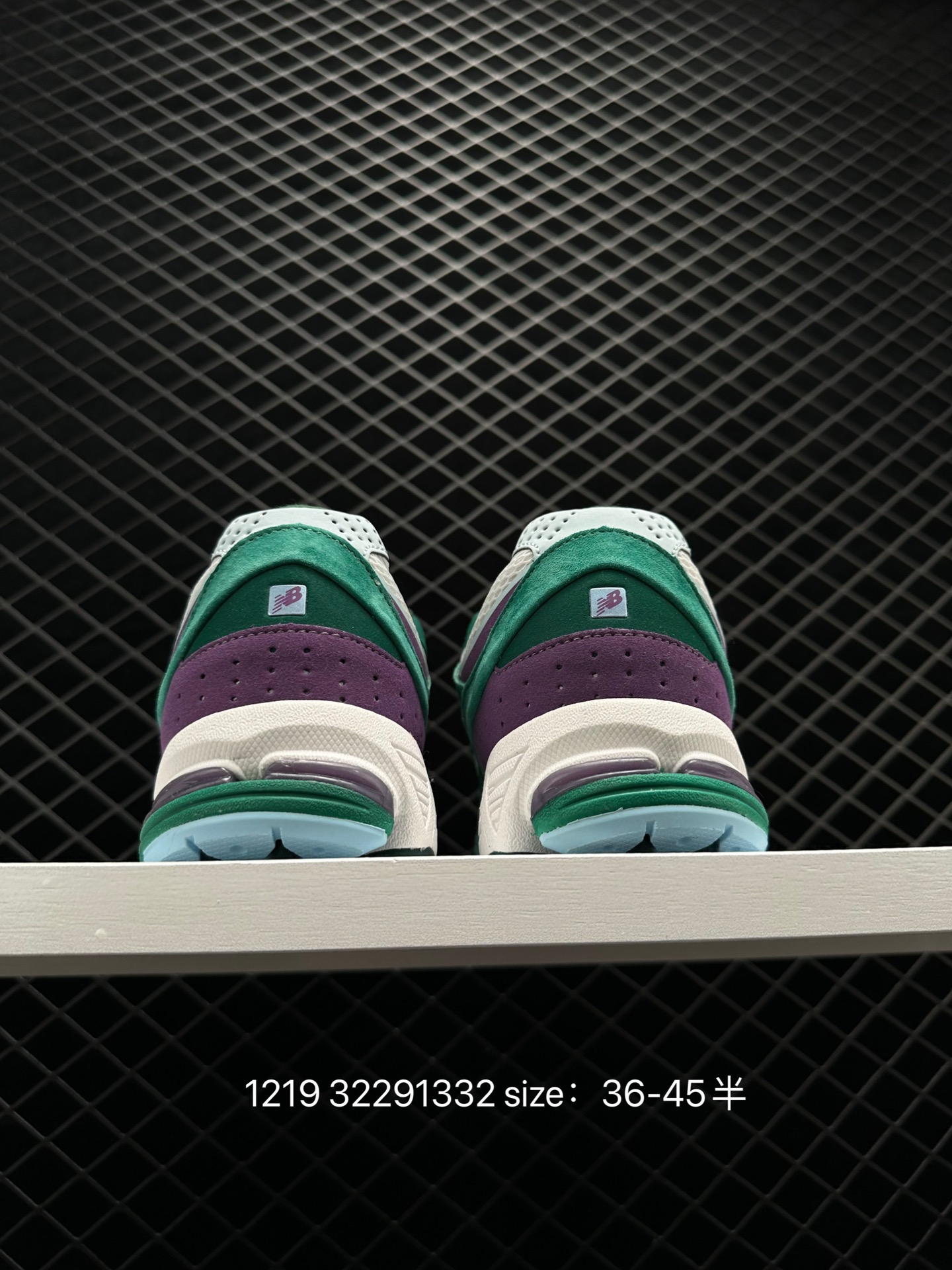 New Balance  ML2002RBA